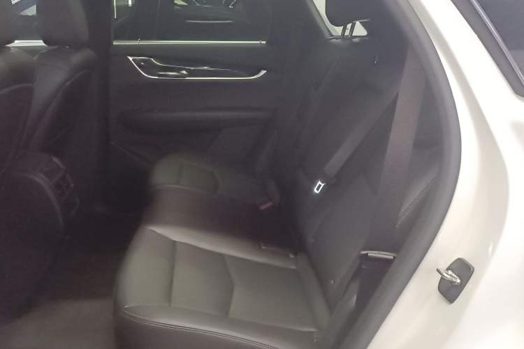 Used Cadillac XT5 2021 28T Luxury Version
