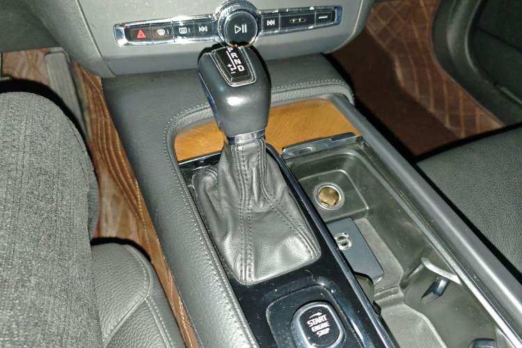 Used Volvo S90 2019 T5 Zhiyuan Edition