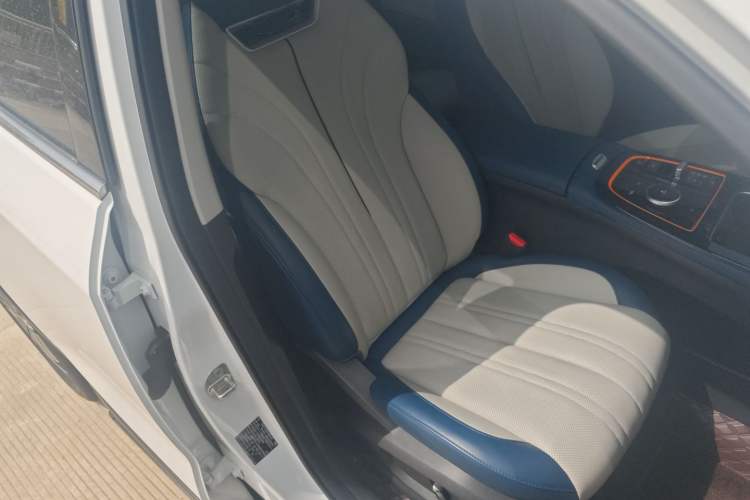 Used  Zhuifeng C-DM 2024 C-DM 1.5 TCI 105KM Luxury Edition
