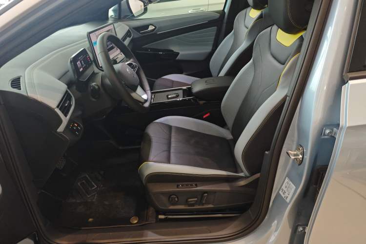 Used Volkswagen ID.4 X 2025 Smart Version Pure & Intelligent Enjoyment Edition
