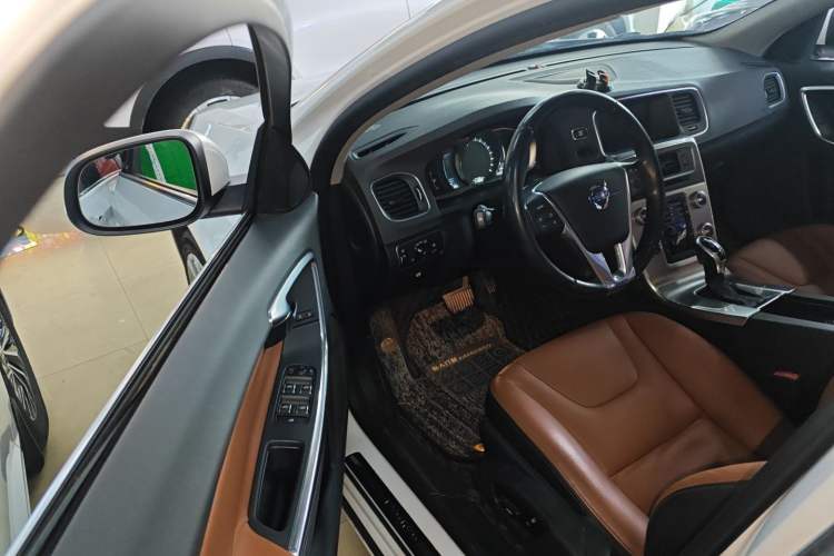 Used Volvo S60 2016 S60L T4 Zhiyuan Edition