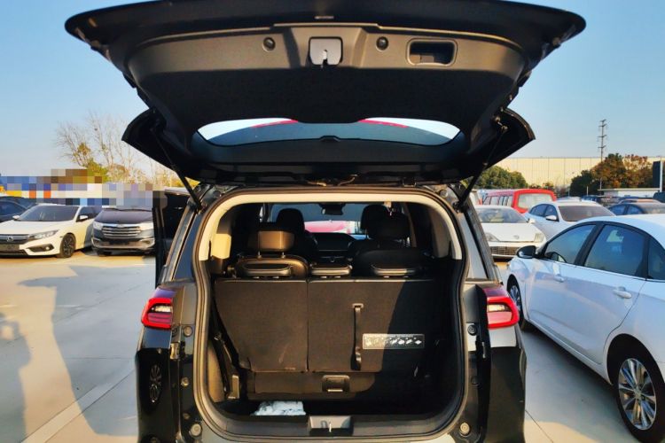 Used GAC Trumpchi M6 2023 PRO 270T DCT Luxury Edition
