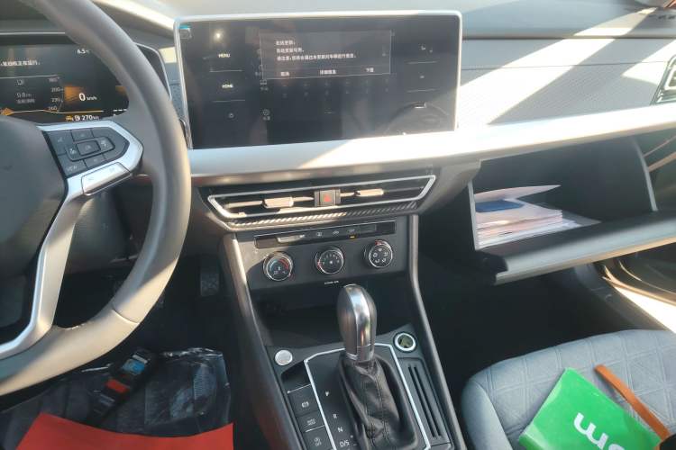 Used Volkswagen Lavida 2024 300TSI DSG Full-Comfort Edition