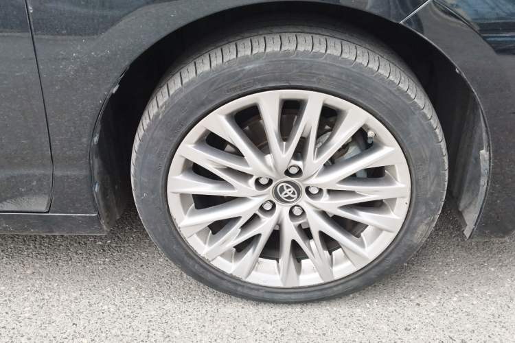 Used Toyota Avalon 2023 Dual-Motor 2.5L XLE Prestige Edition