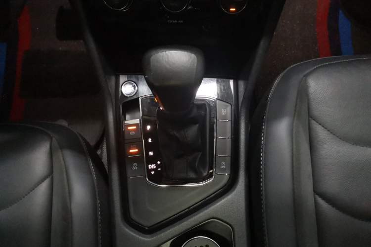 Used Volkswagen Tiguan L 2018 380TSI Automatic All-Wheel Drive Luxury Edition
