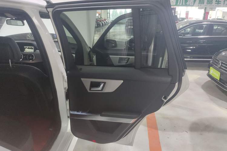 Used Mercedes-Benz GLK-Class 2015 GLK 260 4MATIC Dynamic Edition Ultimate Version
