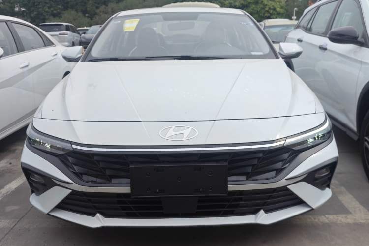 Used Hyundai Elantra 2023 1.5L CVT GLX Elite Edition
