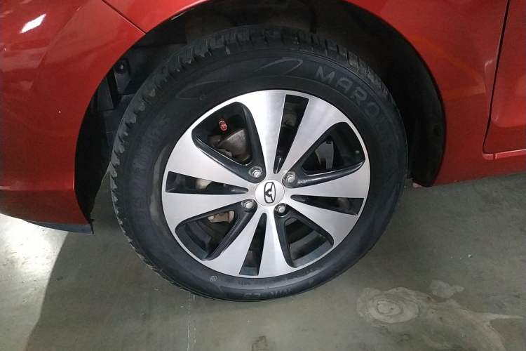 Used Cowin C3R 2015 1.5L Manual Gold Diamond Edition