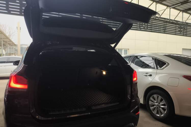 Used BMW X1 2021 sDrive25Li Leading Model
