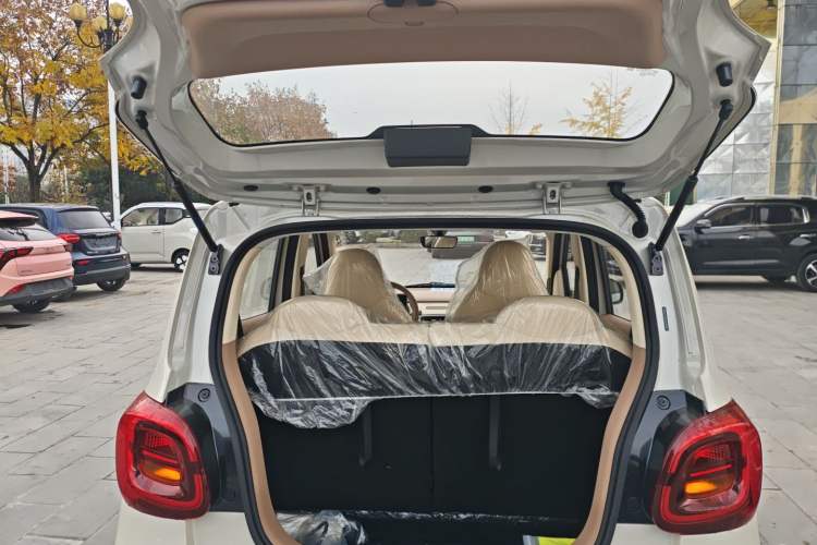 Used Wuling Hongguang MINIEV 2025 Four-Door Version Advanced Edition
