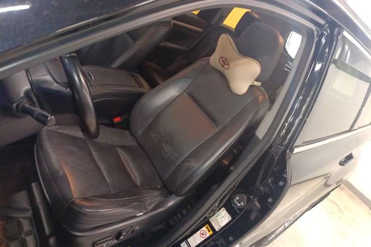 Used Toyota Highlander 2015 2.0T Two-Wheel Drive Luxury Edition 7 Seats