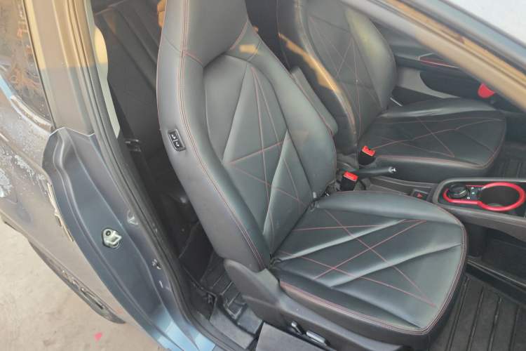 Used Chery Little Ant 2022 Sweet Pink Edition Half-Sugar Version Lithium Iron Phosphate 30 kW 301 km