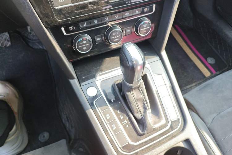 Used Volkswagen Magotan 2018 330TSI DSG Luxury Model
