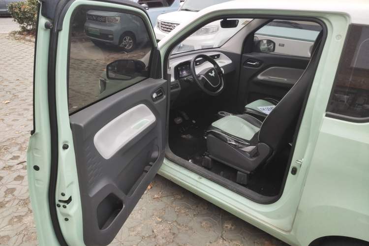 Used Wuling Hongguang MINIEV 2021 Macaron Fashion Edition Lithium-Ion Battery
