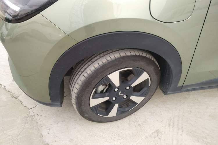 Used Wuling Bingo PLUS 2024 510 km Flagship Edition Four-Seater Version
