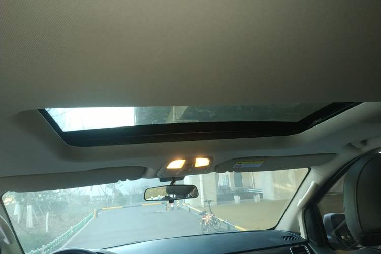 Used SAIC MAXUS G10 2019 Facelift PLUS 2.0T Automatic Elite Edition China VI
