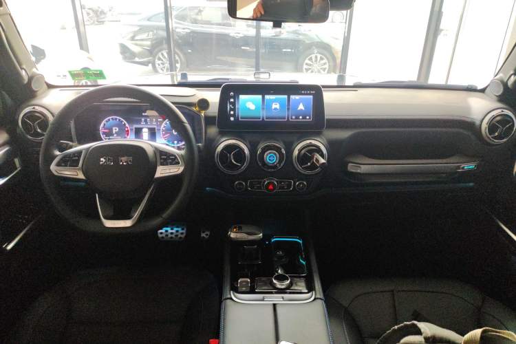 Used Beijing Auto BJ40 2020 2.0T Automatic Four-Wheel Drive Urban Hunter Edition Chivalrous Type
