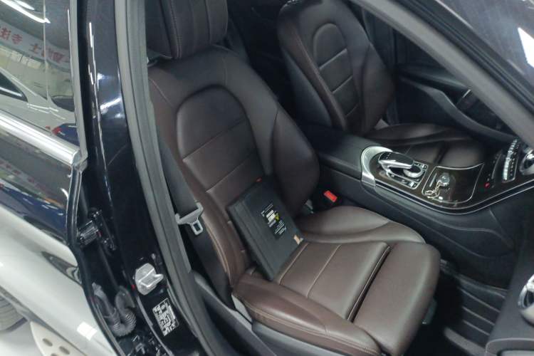 Used Mercedes-Benz GLC 2019 GLC 260 4MATIC Dynamic Edition
