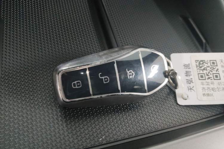 Used BYD Qin PLUS 2025 DM-i Smart Drive 55KM Leading Model
