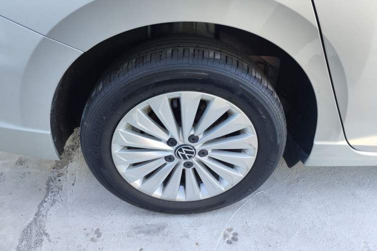 Used Volkswagen Lavida 2021 1.5L Automatic Comfort Edition
