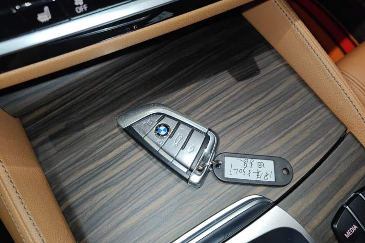 Used BMW 5 Series 2018 530Li xDrive Luxury Package
