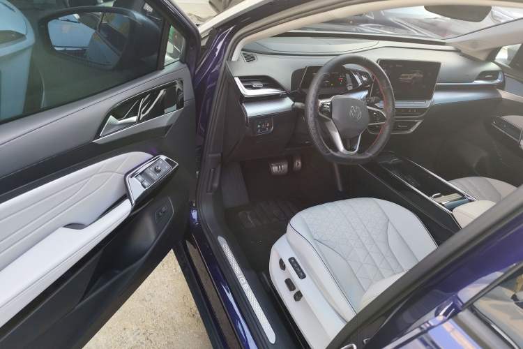 Used Volkswagen ID.6 X 2021 Pro Smart Long-Range Edition