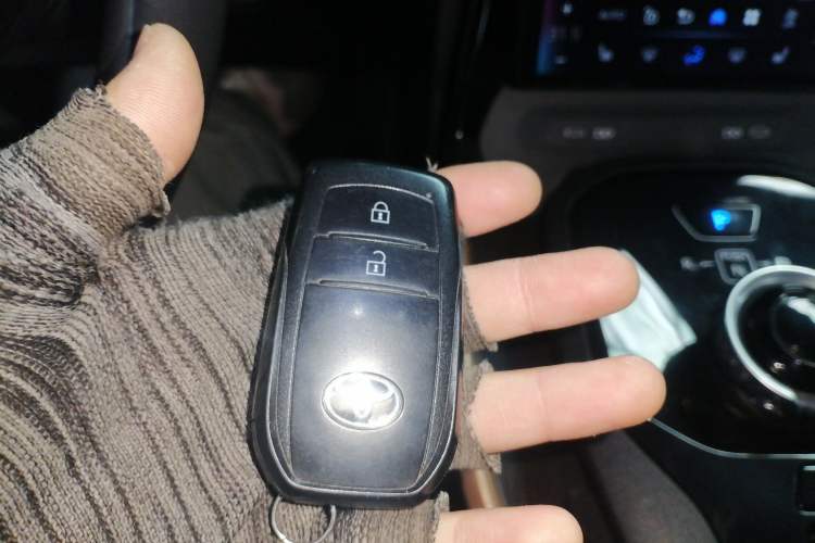 Used Toyota bZ3 2023 616 km Long-Range Premium
