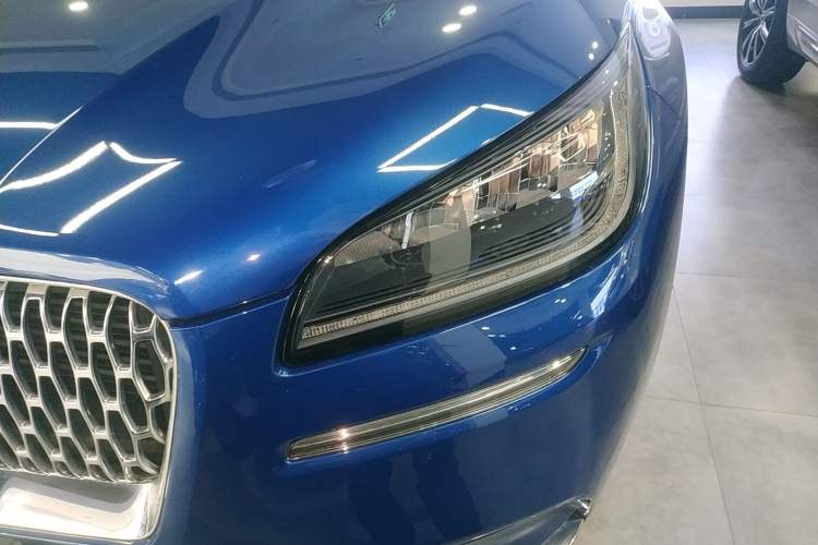 Used Lincoln Corsair 2022 2.0T Two-Wheel Drive Deluxe Edition