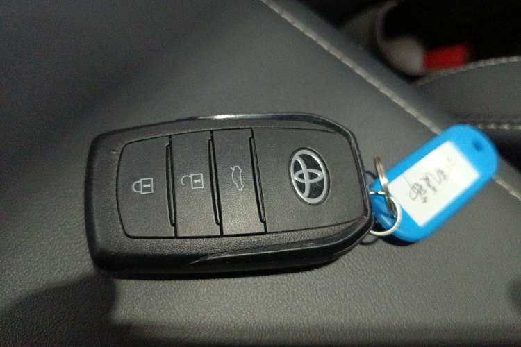 Used Toyota Camry 2024 Dual-Motor 2.0 HGVP Luxury Edition