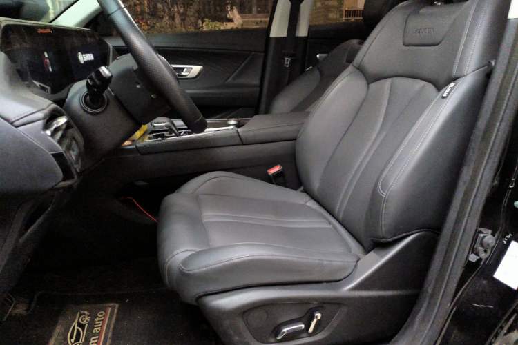 Used Dongfeng Aeolus Huge 2022 Mach Power 1.5T DareDrive Edition · Smart