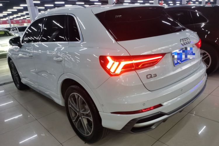 Used Audi Q3 2021 40 TFSI Fashion Dynamic Model
