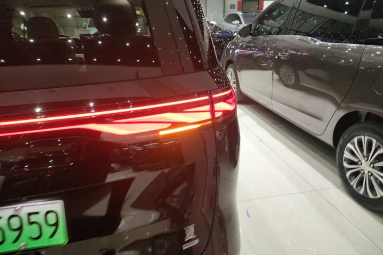 Used BYD Xia 2025 DM-i 1.5T 180km Beyond Edition