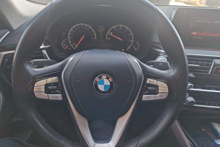 Used BMW 5 Series 2019 Facelifted 525Li Luxury Package