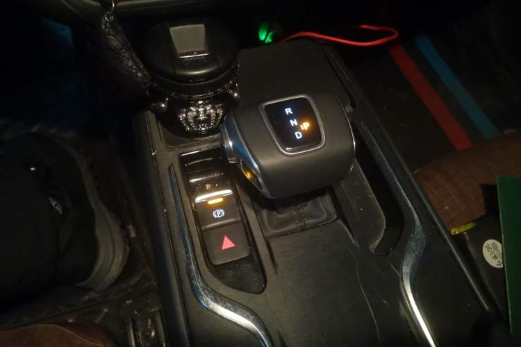 Used Hongqi E-QM5 2022 431 km Charge & Enjoy Edition
