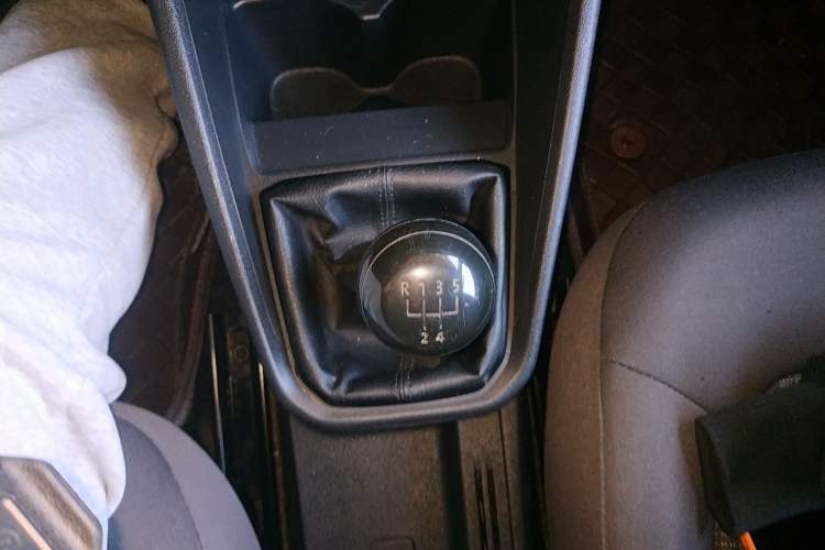 Used Volkswagen Santana 2016 1.4L Manual Fashion Edition
