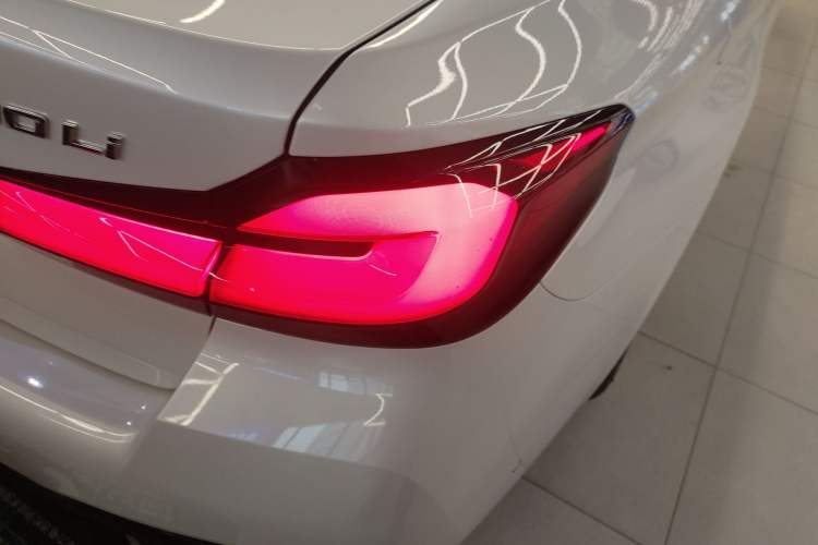 Used BMW 5 Series 2022 Restyled 530Li Leading Edition M Sport Package
