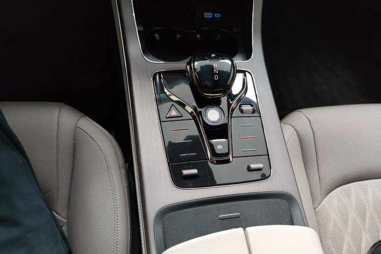 Used BYD Han 2025 EV with 701 km of Laser Radar-Enabled Intelligent Driving
