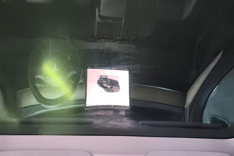 Used Tesla Model Y 2022 Long-Range All-Wheel-Drive Version
