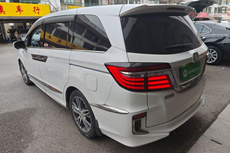 Used Honda Elysion 2019 2.0L Hybrid Luxury Edition
