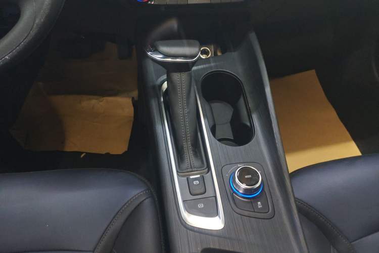 Used Buick Velite 6 2023 430km Range Commuter Version
