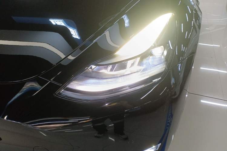 Used Tesla Model Y 2021 Standard Range Rear-Wheel Drive Version
