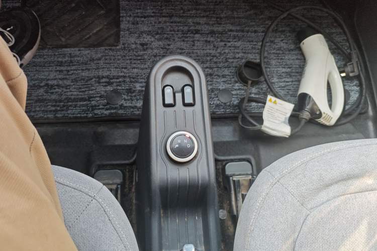 Used Wuling Hongguang MINIEV 2021 Macaron Premium Model – Lithium Iron Phosphate
