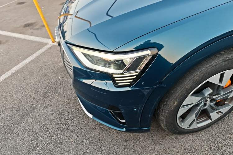 Used Audi e-tron 2019 55 quattro Technology Edition
