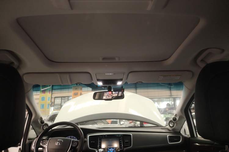 Used Honda Odyssey 2015 Revised Version 2.4L Supreme Edition