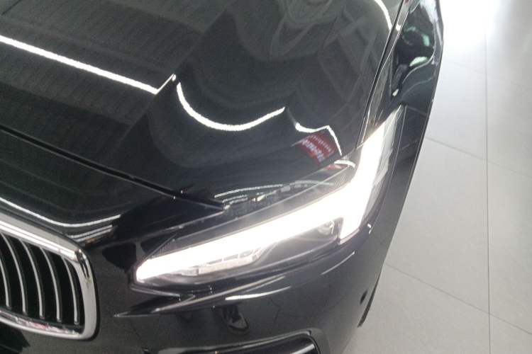 Used Volvo S90 2018 T5 Prestige Edition