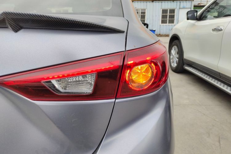 Used Mazda Mazda 3 Axela 2017 Sedan 1.5L Automatic Luxury Model Emission Standard China V