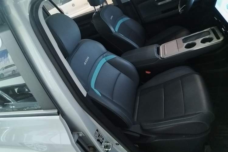 Used AION Y 2023 Plus 510 Smart Edition