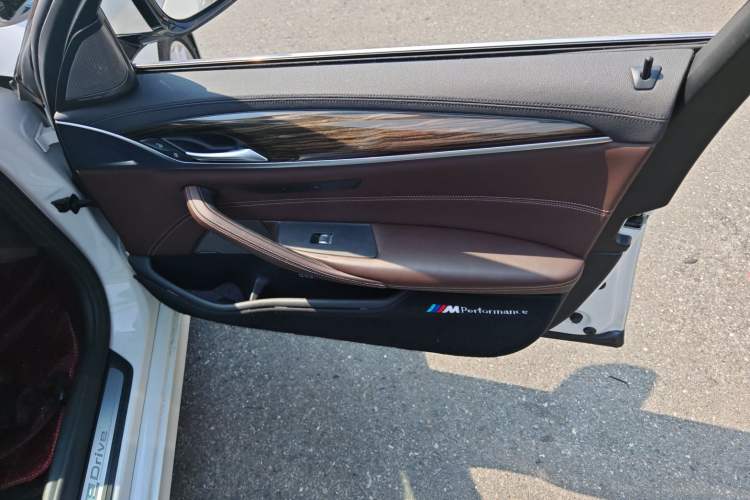 Used BMW 5 Series New Energy 2019 Updated 530Le Pioneer Edition
