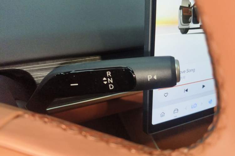 Used ONVO L60 2024 60 kWh Rear-Drive Version
