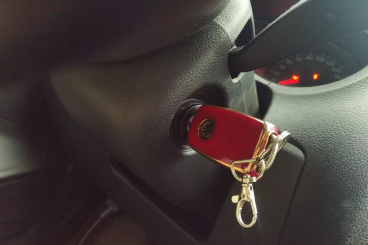 Used Volkswagen Polo 2013 1.4L Manual Fashion Edition